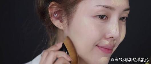 女人再忙也要记住出门尽量化淡妆,教你正确顺序,简单又漂亮