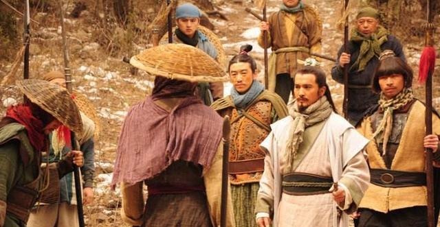 梁山&林冲与杨志打斗,就在快分出胜负,为何主动退出呢!