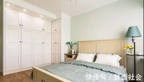 卧室|卧室不要买衣柜了,有钱人家这样设计更实用不占地,实在太机智了