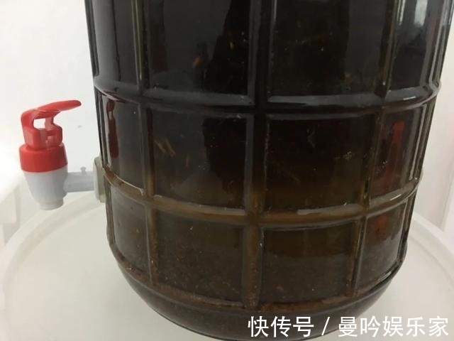 只用2种材料泡制的钓鱼药酒！钓鲫鱼效果显著，用法用量都在这