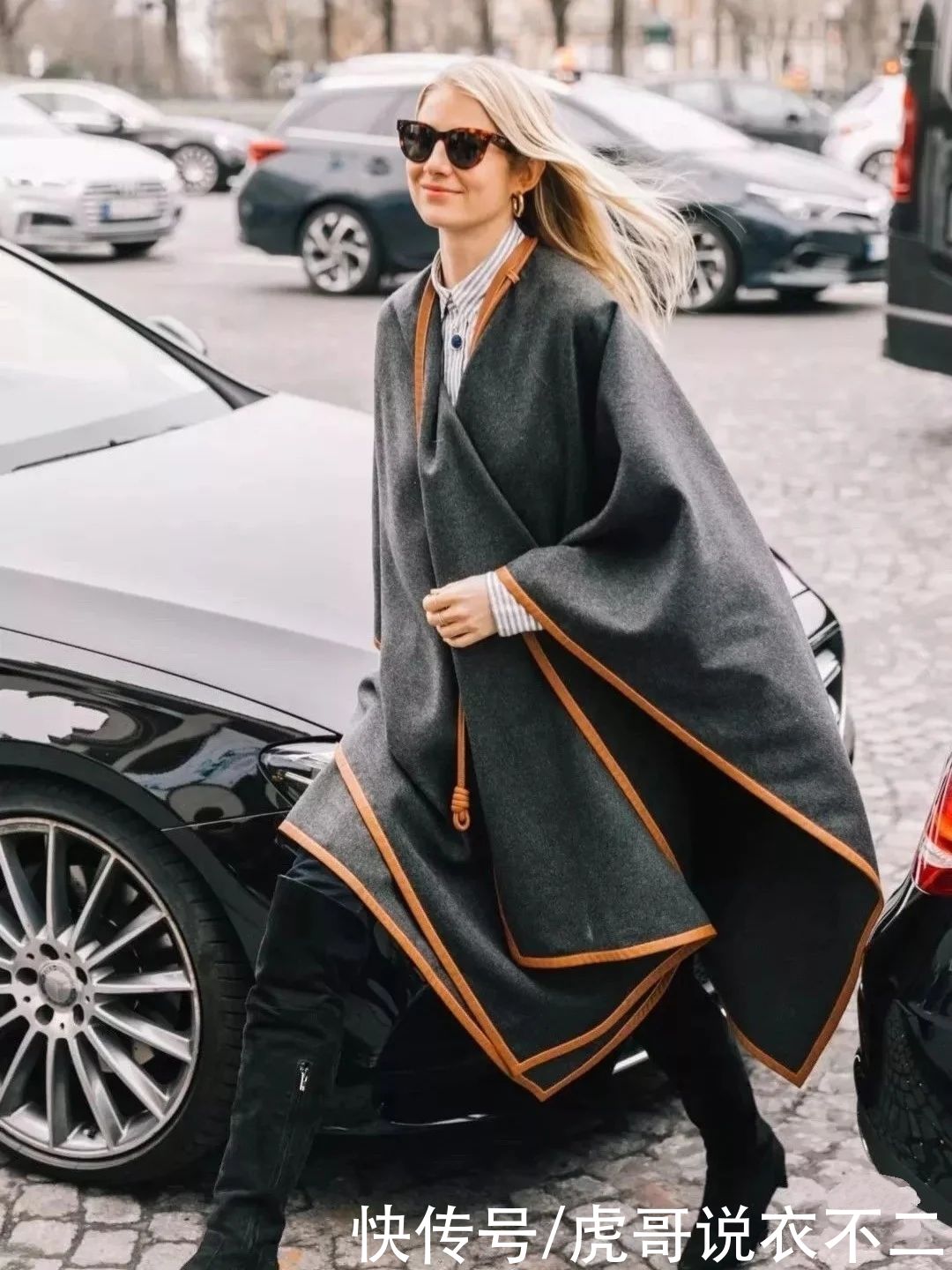 冬末别总穿基础款大衣，斗篷式大衣才是时尚C位，遮肉显瘦大气场