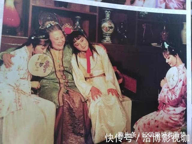 贾府&黛玉初进贾府时的一处细节描写,点出了黛玉的真正病因,不是痨病