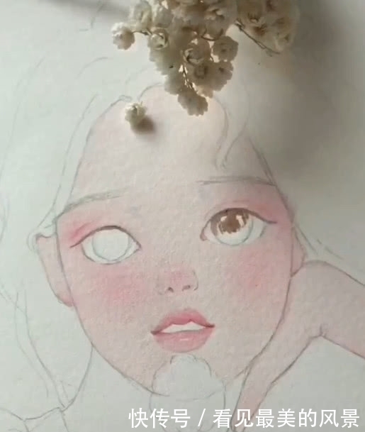 小女孩$美术生画小女孩,感觉暖心又很萌,网友:甜甜的感觉