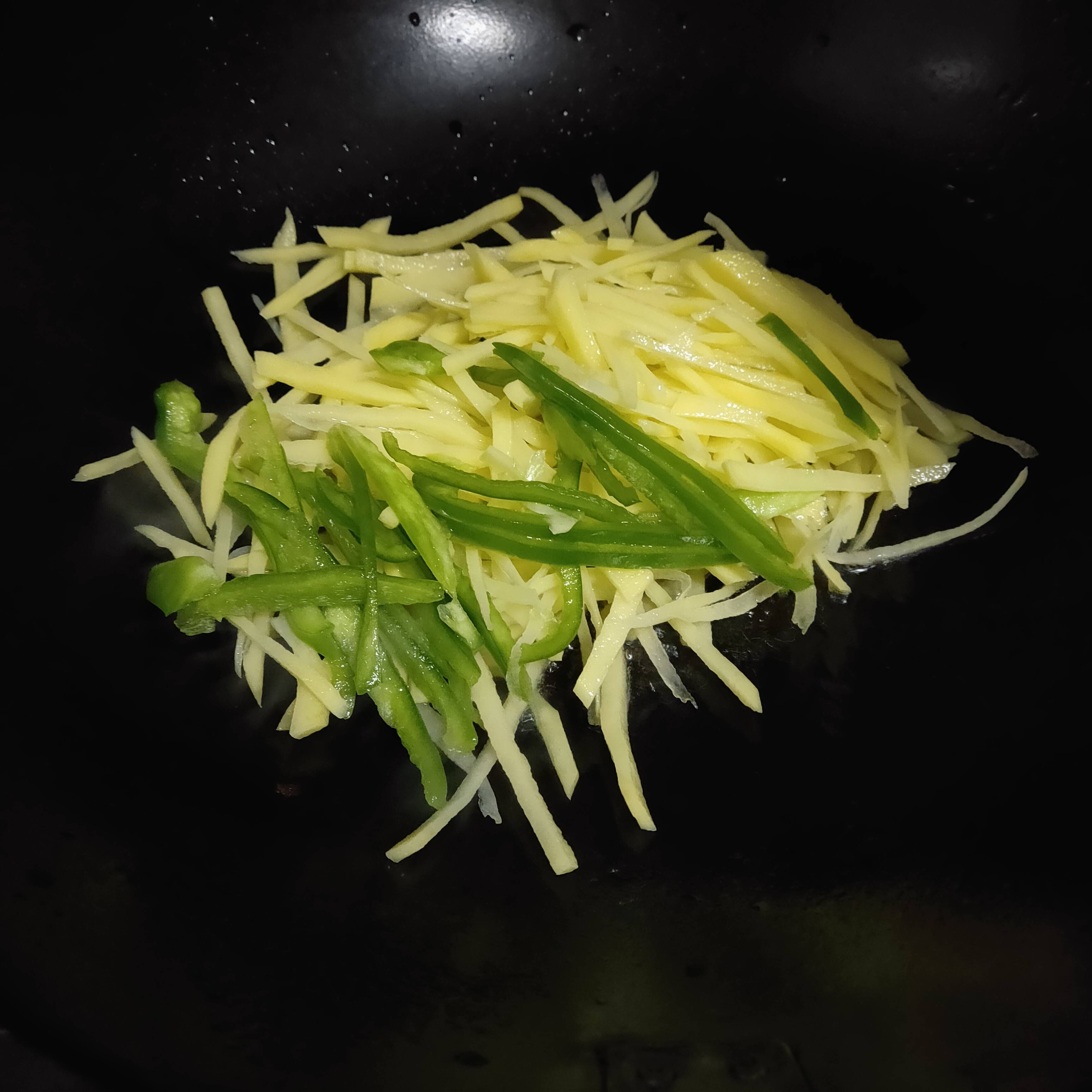 雨水前，土豆和“它”再美味也不要一起吃，好多家庭都做过