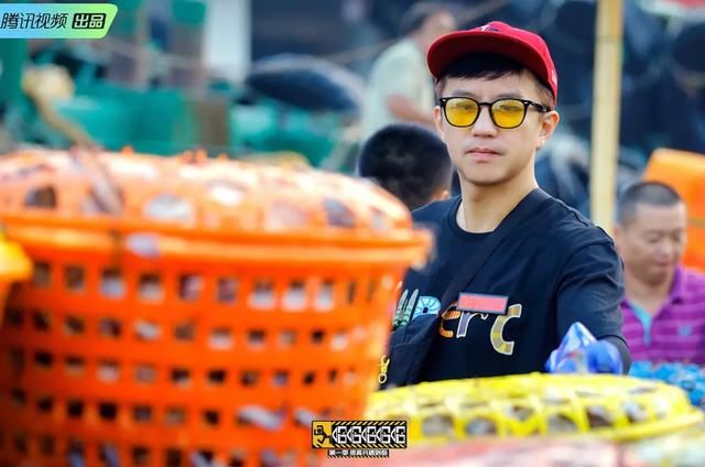 凑齐“跑男”和“极挑”的新综艺《哈哈哈哈哈》，怎么这么无聊？