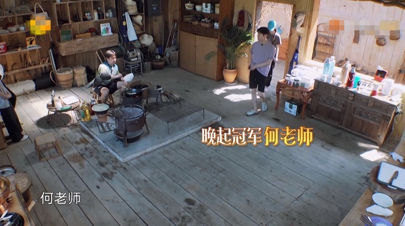 向往的生活分批录制实锤!吃饭叫外卖还假装送客,剪辑都圆不回来