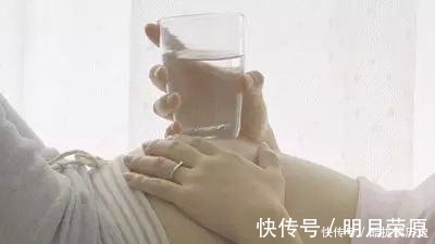 睡眠时间|孕晚期睡觉,光知道左侧卧还不够,孕妈还要注意避开这几种情况!