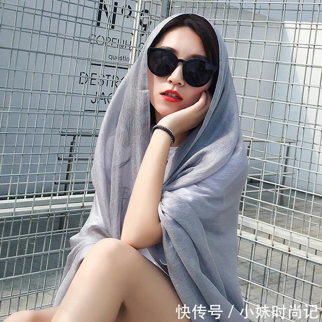 防晒|聪明女人,出门都会带个防晒的纱巾,比防晒衣方便多了
