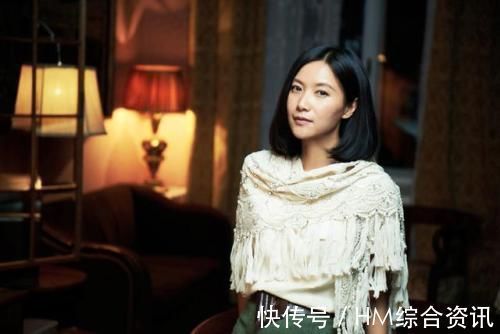 徐静蕾$“不婚女”徐静蕾钢笔书法简约不简单,还有一股“小清新”味道