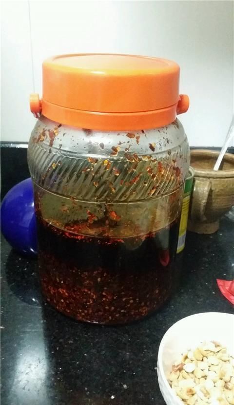 哈气|凉粉,又麻又辣吃得直流汗水,嘴直哈气