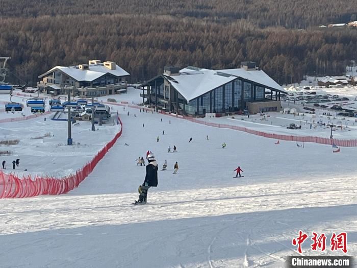 沈白高铁|吉林“长白山之冬”冰雪旅游季掀起冰雪运动热潮