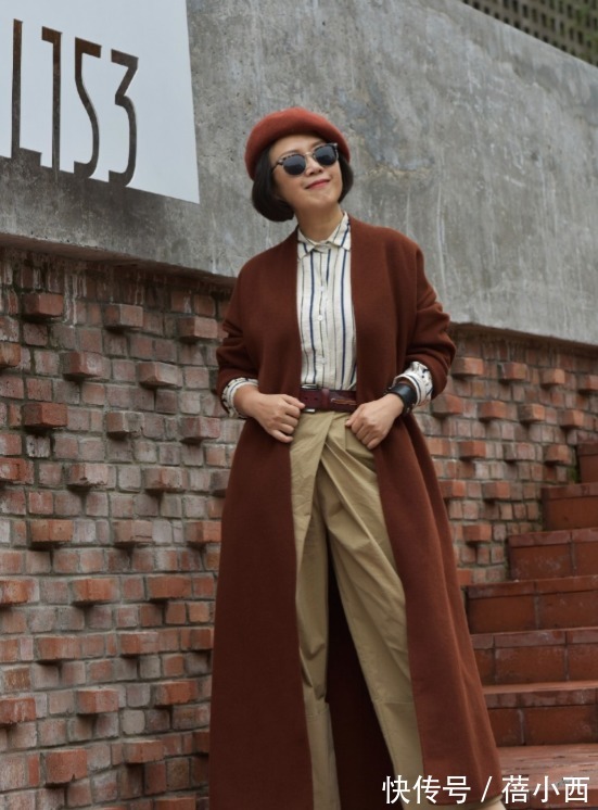 女人|年过40的女人要怎么穿才得体?一看版型、二看搭配,早学早有气质