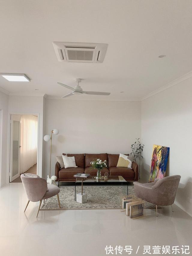 白墙|大学教授全款买152㎡,只刷白墙贴白砖,和媳妇入住5年还这么干净