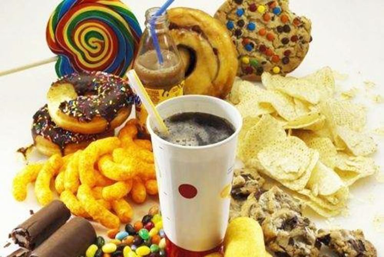 垃圾食品|我国53万儿童性早熟,“坑娃元凶”到底是谁?三个因素在“作祟”