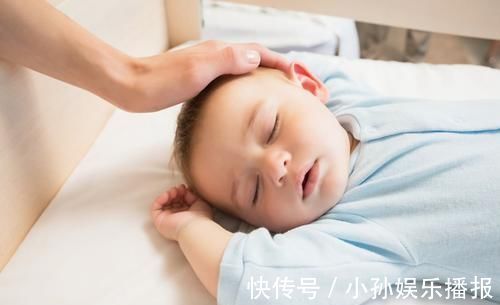 宝宝|宝宝为啥不睡整觉？医生：和妈妈没事找事有关，很多妈妈都在犯