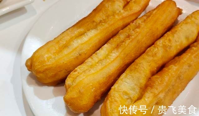 白砂糖|炸油条,用泡打粉还是小苏打都不对,教你家常做法,蓬松又酥脆