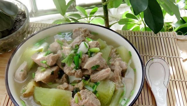 大厨|炖牛肉时,有人焯水有人直接炖,都不对,大厨:教你最好吃的做法