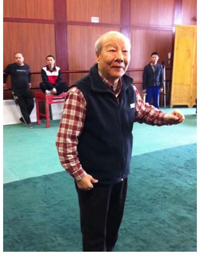 平原作战&他是现代京剧《红灯记》磨刀人，为什么56岁了还要拜师“鸠山”呢