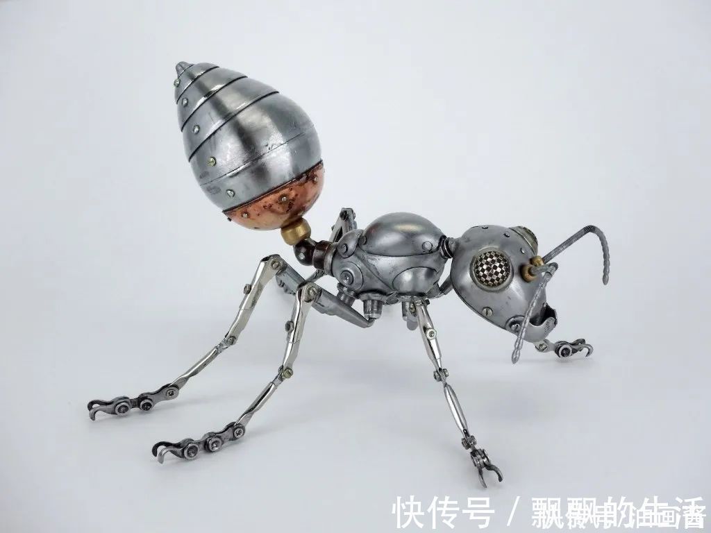 雕塑家$雕塑家收集废铁,打造朋克风金属动物,制作过程和作品都非常酷