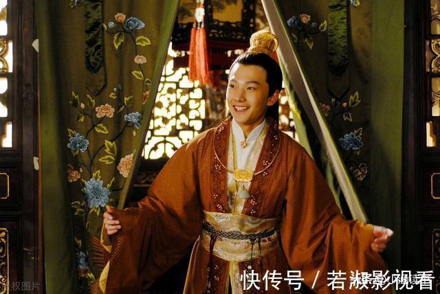 薛宝钗!贾母为何拿20两银子给薛宝钗过生日?你看她平时给林黛玉多少钱