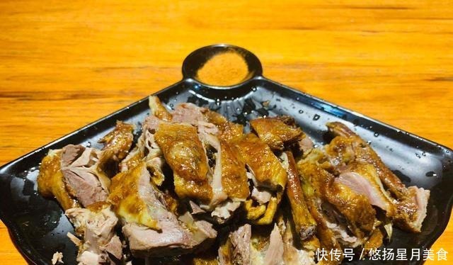 得一美食府‖一个充满复古民族风情的餐厅