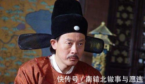 进士@皇帝随口吟出上联,众臣面面相觑,四品小吏智接下联,皇帝升官!