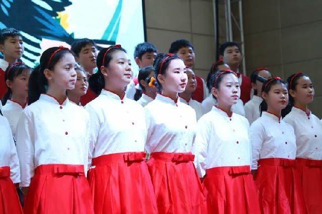 中学|铁东区第二中学隆重举行“中国梦?艺术韵?校园情”校园文化艺术节