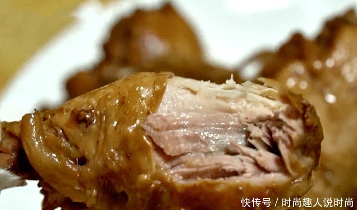 把鸡腿腌|立秋后,多给家人吃此肉,腌一腌煮一煮,鲜嫩多汁,好吃不油腻
