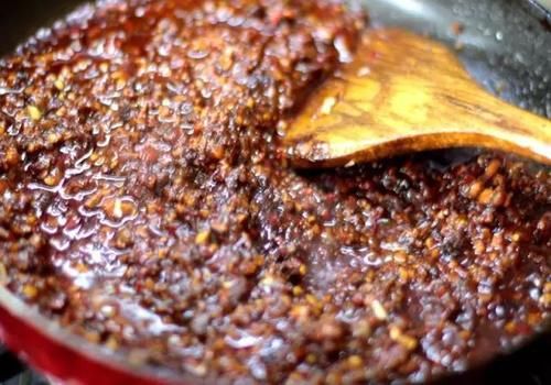  豆瓣酱|吃面要香，卤很重要，让面吃起来香的卤有哪些？