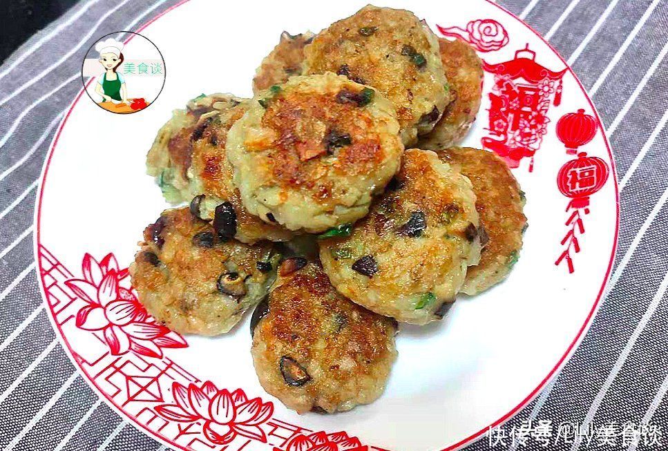  莲藕不凉拌不煲汤，换个做法，平底锅一煎，简单又营养，儿子爱吃