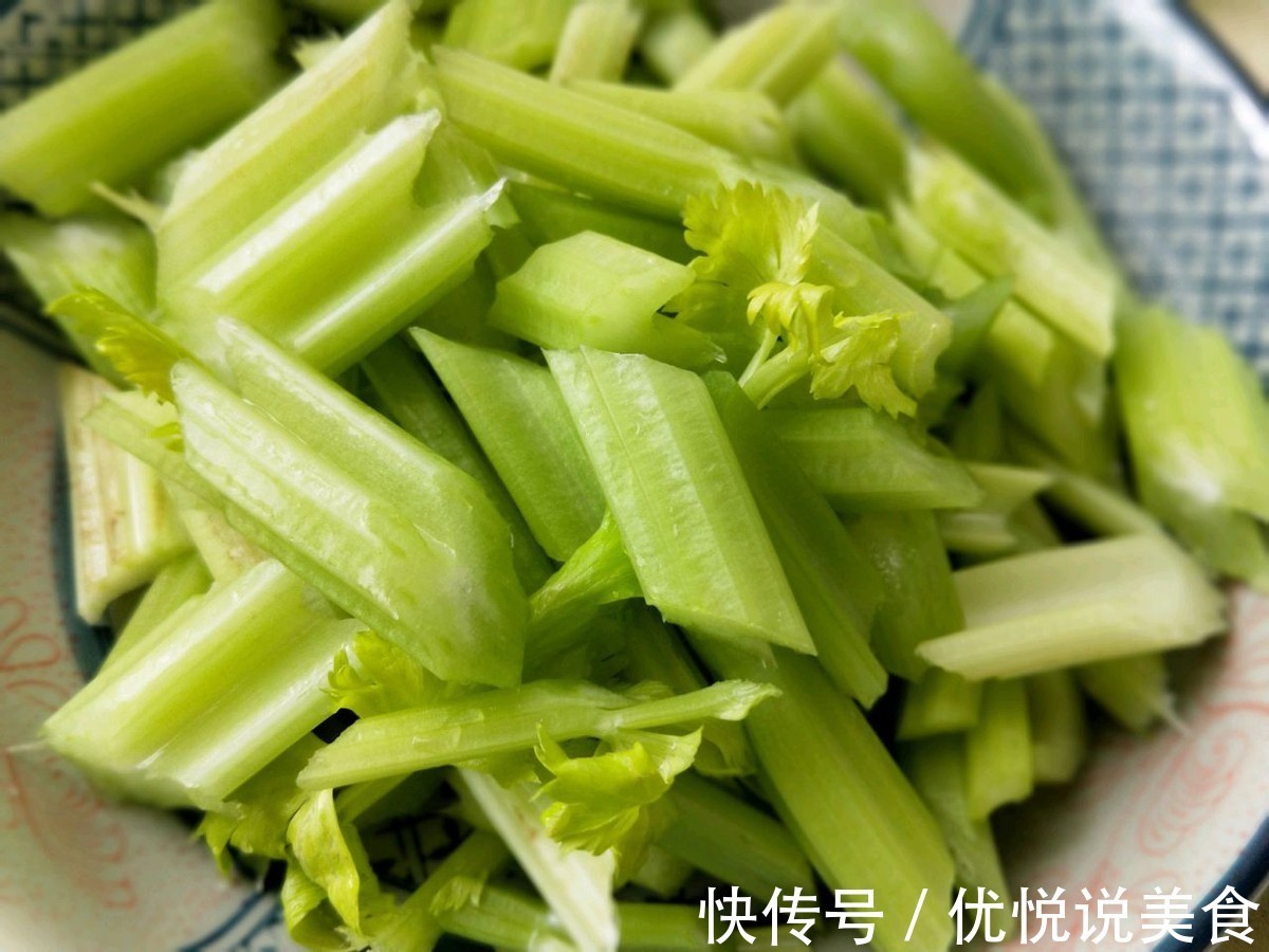 低脂美味的家常小炒，鲜美下饭，做法简单，大人小孩都爱吃