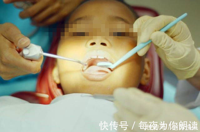 王女士|6岁娃被嫌“嘴太臭”,遭同学排挤,医生掏出这东西,妈妈都捂鼻