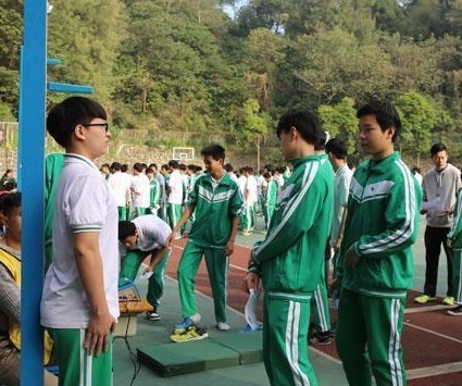 身高|2种水果是孩子发育的“绊脚石”,58岁专家长个慢,春季娃少吃