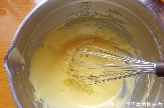 柠檬别只知道泡水喝，用来做蛋糕，滋味妙不可言，口味清新好喜欢