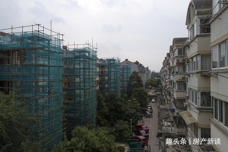 保值|10年后，楼梯房和电梯房哪个更保值，建筑学家给出答案