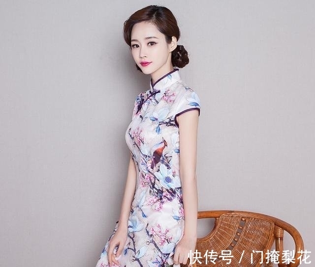 轻盈|旗袍之美,婉约柔美,轻盈柔美中浸润人的心田,美轮美奂让人心动