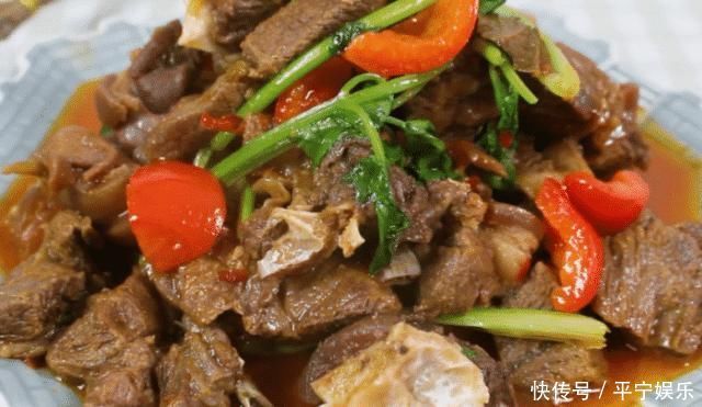 妈妈这样做羊肉,软烂可口孩子爱吃,最主要没有羊膻味,真香