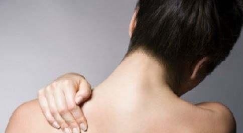 肩周炎|肩周炎、颈椎病总治不好？老中医推荐：花椒加它，疼痛不复发！