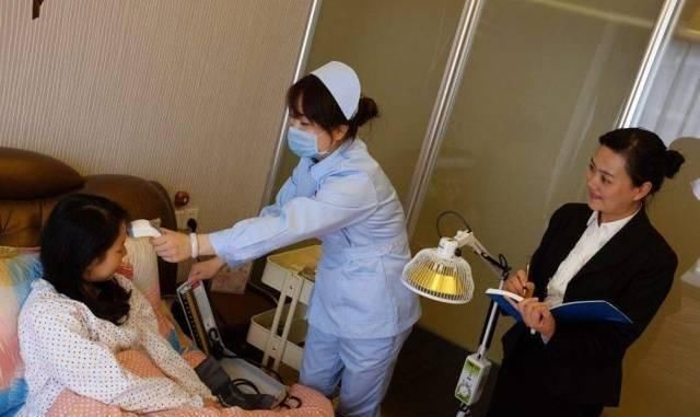 分泌物|顺产和剖腹产产后睡姿大不同，月子期间睡不对，当心落下病根