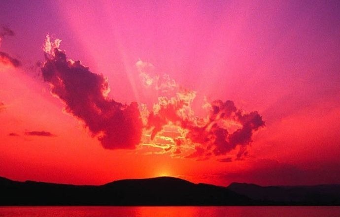 情诗@才女送爱人肉麻情诗,对方回诗一首一个敢写一个敢回,天生一对