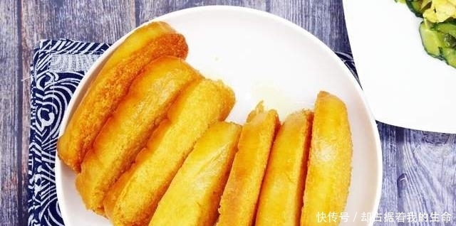 馒头|炸馒头片,不要只会裹蛋液,多做1步,馒头酥脆绵软,还不吸油