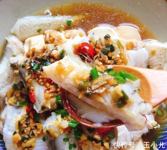 豆腐鱼好吃又有营养,吃了更聪明,和豆腐一起搭配,开胃又下饭