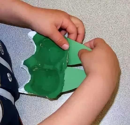 蛋托|当妈妈“被迫”学会各种手工后,她就连蛋托都不放过了