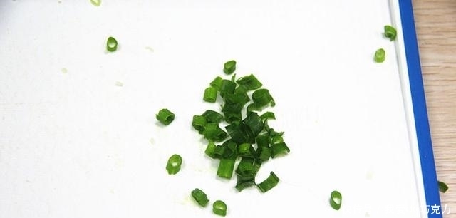 馒头还能这样吃,好看又营养,10分钟搞定,家人三天两头点名要