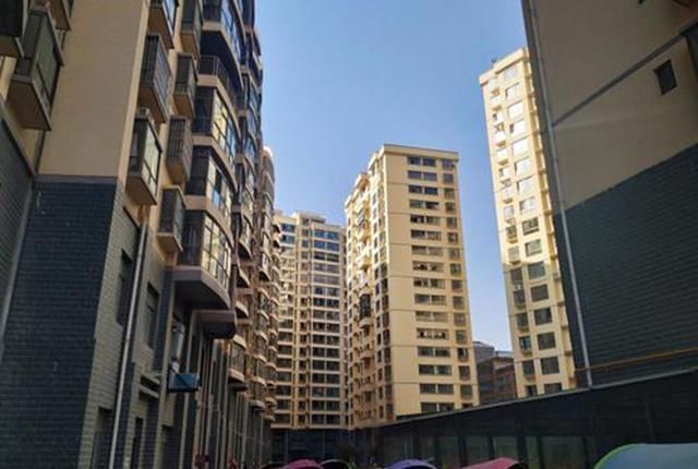 绿色|房产证也分颜色?红本和绿本差距不小,搞错了吃亏的是自己