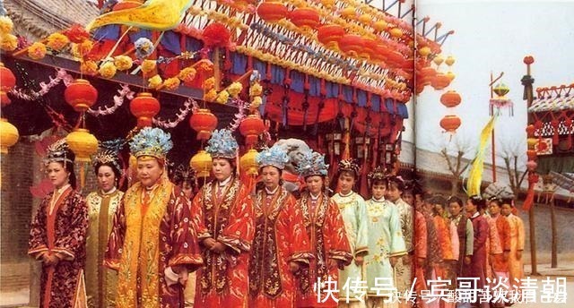 贾府|元春在省亲的7小时里,反复跟贾府强调着同一件事!