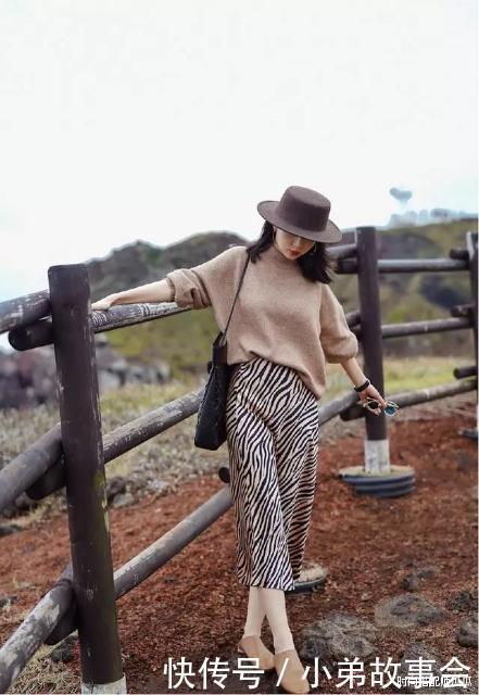 今年流行的针织衫还不会穿跟着三木博主这样穿，时髦又减龄