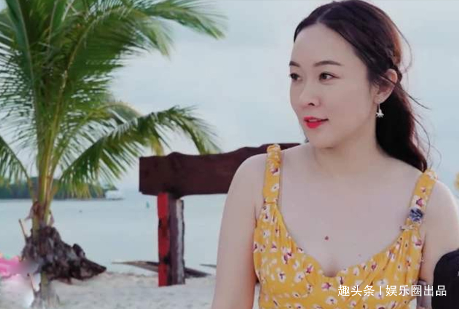 妻子的浪漫旅行|看完谢娜秀锁骨,再看霍思燕秀锁骨,才明白主持人和艺人的差别