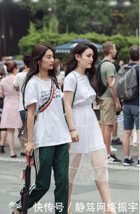 高贵|连体裤搭配复古礼帽,美女美得很高贵!