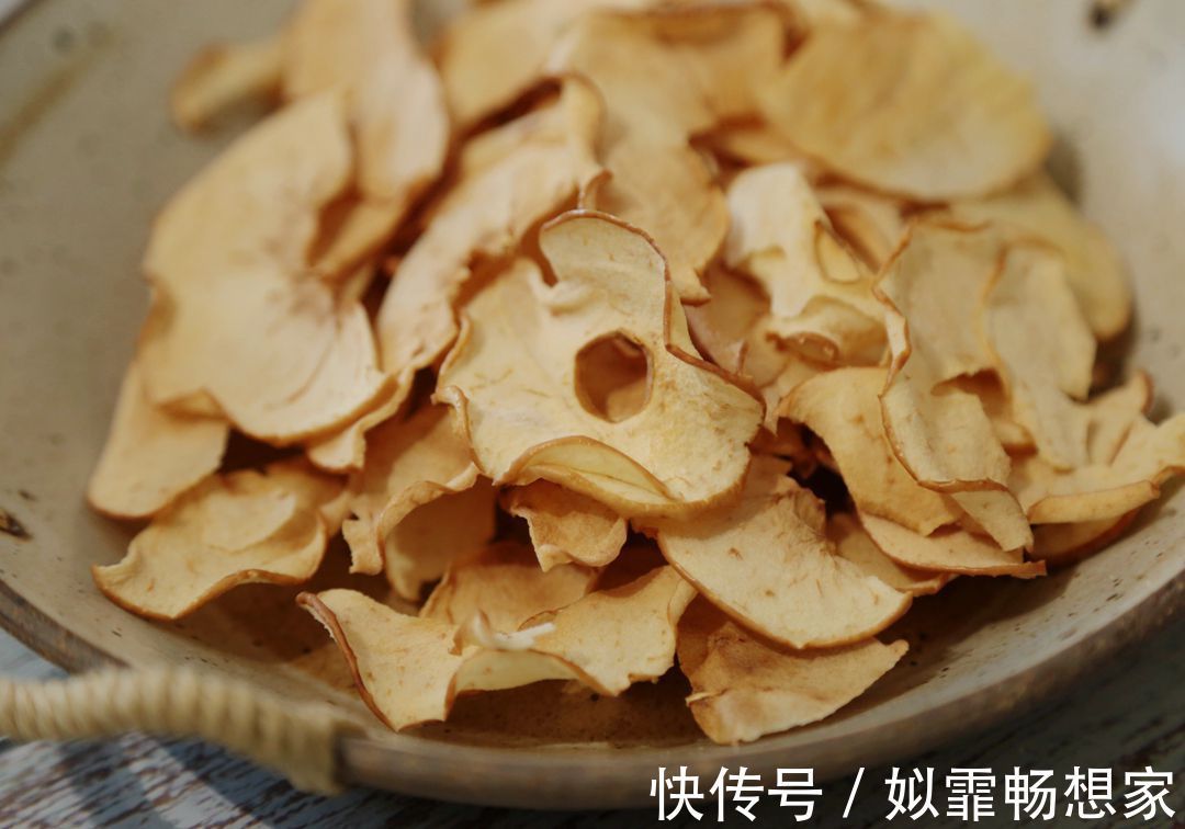 胡萝卜别总炖煮烧,教你一个新做法,挑食的“熊孩子”吃得笑哈哈